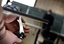 Drei von vier Schulleitern in NRW berichten von &Uuml;bergriffen - Oliver Berg/dpa