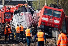 Zugunfall - Foto: Moritz Frankenberg/dpa