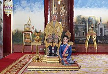 Thailands K&ouml;nig begnadigt seine Geliebte - Foto: Thailand Royal Office/AP/dpa