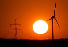 Erneuerbare Energie - Foto: Julian Stratenschulte/dpa