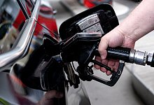 Spritpreise steigen - Foto: Sven Hoppe/dpa