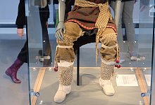 Rekonstruktion der &auml;ltesten Hose der Welt - Foto: Sebastian Willnow/dpa-Zentralbild/dpa