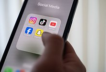 Bundestagspräsidentin Klöckner setzt künftig auch auf TikTok - Alicia Windzio/dpa