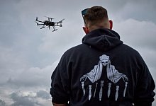 Ukrainische Drohne - Efrem Lukatsky/AP/dpa