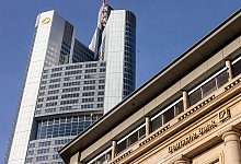 Deutsche Bank und Commerzbank - Helmut Fricke/dpa