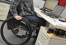 Schwerbehinderter auf Arbeit - Foto: Stefan Puchner/dpa