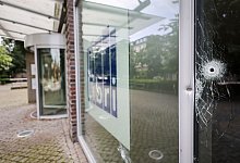 Unbekannte schießen auf Verlagsgebäude in Hamburg - Christian Charisius/dpa