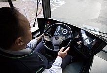 Busfahrer - Foto: Fabian Sommer/dpa