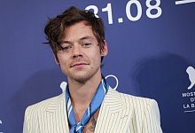 Der britische S&auml;nger und Schauspieler Harry Styles beim Fototermin f&uuml;r den Film &laquo;Don't Worry Darling&raquo; w&auml;hrend der 79. Ausgabe der Filmfestspiele von Venedig. - Joel C Ryan/Invision/AP/dpa