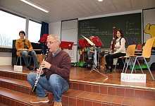 SL Musiker in Grundschule - Cordula Gr&ouml;ne