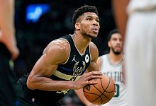 Hat Mitfavorit Griechenland im Auftaktspiel bei der EM zum Sieg geführt: NBA-Star Giannis Antetokounmpo. - Steven Senne/AP/dpa