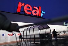 Real Supermarkt - dpa
