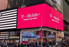 T-Mobile - Foto: Christoph Dernbach/dpa