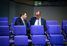 SPD-Fraktionschef Klingbeil und Unionsfraktionschef Merz - Bernd von Jutrczenka/dpa