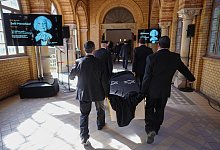 Beisetzung Holocaust-Überlebende Margot Friedländer - Kay Nietfeld/dpa Pool/dpa