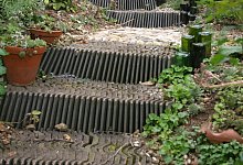 Treppe aus alten Dachziegeln - Privat