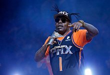 Coolio tritt in der Halbzeitpause eines NBA-Basketballspiels im US-Bundesstaat Arizona auf. - Rick Scuteri/AP/dpa