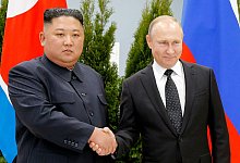 Kim Jong Un und Wladimir Putin - Alexander Zemlianichenko/AP Pool/dpa