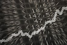 Aktienfonds unter der Lupe - Foto: Daniel Reinhardt