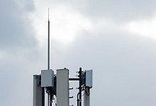 Beh&ouml;rde stellt Regeln f&uuml;r Handynetzausbau vor - Rolf Vennenbernd/dpa