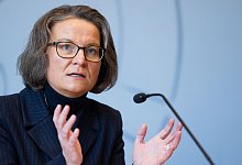 Ina Scharrenbach - Rolf Vennenbernd/dpa/Archivbild