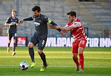 Karlsruher SC - W&uuml;rzburger Kickers - Foto: Uli Deck/dpa