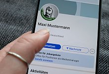 Profil mit #OpenToWork-Banner auf LinkedIn - Laura Ludwig/dpa-tmn/dpa