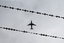 Abschiebungen - Julian Stratenschulte/dpa