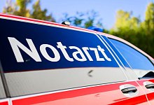 Notarzt - Julian Stratenschulte/dpa