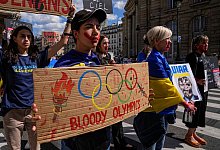 Ukraine-Krieg - Demonstration vor Olympia in Paris - Michel Euler/AP