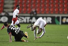 Foul - Foto: Petr David Josek/AP/dpa