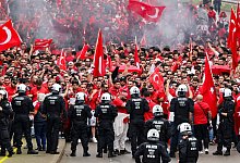 Euro 2024: Fanmarsch T&uuml;rkei - Christoph Reichwein/dpa