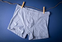 Boxershorts an einer Wäscheleine - Christin Klose/dpa-tmn