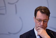 Jahresauftakt-Pk W&uuml;st und Neubaur - Rolf Vennenbernd/dpa