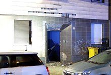 Explosion in Wohngebiet löst Polizeieinsatz aus - David Young/dpa