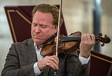 Geiger Daniel Hope - Foto: Robert Michael/dpa-Zentralbild/dpa