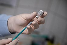 Corona-Impfung - Foto: Sebastian Gollnow/dpa