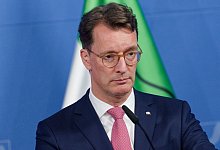 Der NRW-Plan: Wie Wüst Demokratie und Kommunen stützen will - 1 - Henning Kaiser/dpa