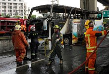 Thailand - Schulbus ger&auml;t in Brand - Sakchai Lalit/AP