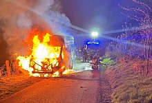 Transporterbrand - 1 - Feuerwehr Detmold