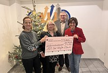 scheckubergabe-soro-mittagstisch - Maren Brettmeier/SI-Club Detmold