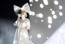 Sia - Foto: Balazs Mohai/MTI/dpa