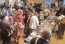 bucherflohmarkt_280625_2 - Förderverein Stadtbücherei