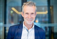 Schauspieler Ulrich Matthes - Foto: Christoph Soeder/dpa