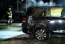 In Krefeld ist Anfang M&auml;rz ein Auto mit einem ukrainischen Kennzeichen in Brand geraten. Die Polizei ermittelt. - Alexander Forstreuter/dpa