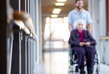 Pflegeheim - 1 - picture alliance/dpa