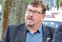 la_detert - 1 - Niklas B&ouml;hmer