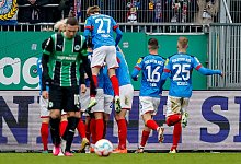 Holstein Kiel - SpVgg Greuther F&uuml;rth - Axel Heimken/dpa