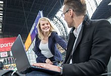 Berufspendler am Bahnhof - Christin Klose/dpa-tmn