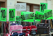 Einkaufsstraße - Soeren Stache/dpa